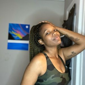 Meet your Posher, Vanessa